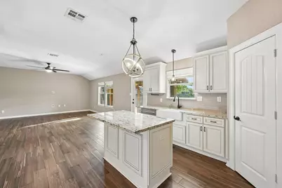 5012 Bayou Dr, Dickinson, TX 77539 - Photo 19