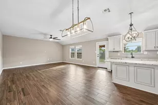 5012 Bayou Dr, Dickinson, TX 77539 - Photo 13