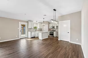 5012 Bayou Dr, Dickinson, TX 77539 - Photo 9