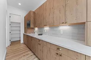 1122 W 17th St, Houston, TX 77008 - Photo 17