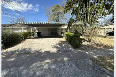 7613 Parker Road, Houston, TX 77016 - Photo 1