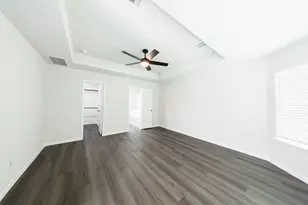 15435 Woody Hvn Dr, Conroe, TX 77302 - Photo 5