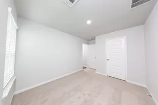 15435 Woody Hvn Dr, Conroe, TX 77302 - Photo 17