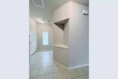 6409 Hollock Meadows Lane, Houston, TX 77048 - Photo 17