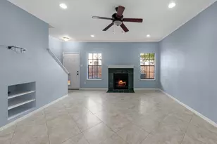 9800 Pagewood Ln, Houston, TX 77042 - Photo 11