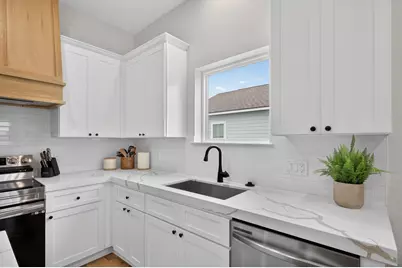 2503 103rd Street, Galveston, TX 77554 - Photo 17