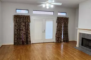 9821 Meredith Elise Ct, Houston, TX 77025 - Photo 9