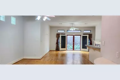 9821 Meredith Elise Court, Houston, TX 77025 - Photo 3
