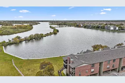 18800 Egret Bay Boulevard #102, Webster, TX 77058 - Photo 1