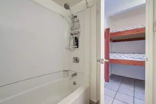 6300 Seawall Blvd, Galveston, TX 77551 - Photo 7