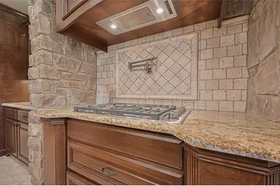 14 Royal King Road, Tomball, TX 77377 - Photo 17