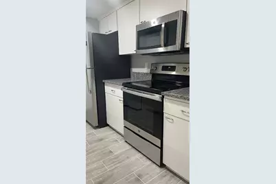 12633 Memorial Drive #186, Houston, TX 77024 - Photo 5