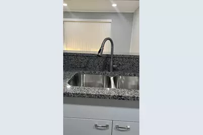 12633 Memorial Drive #186, Houston, TX 77024 - Photo 7