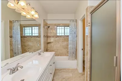 4433 Pease, Houston, TX 77023 - Photo 11