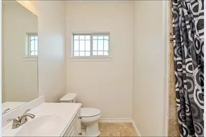4433 Pease, Houston, TX 77023 - Photo 17