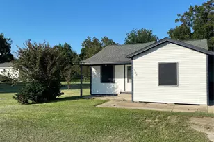 1802 N Avenue Q, Freeport, TX 77541 - Photo 19
