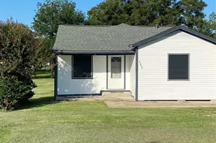 1802 N Avenue Q, Freeport, TX 77541 - Photo 1