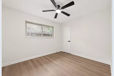 11906 Meadowdale Drive, Stafford, TX 77477 - Photo 19