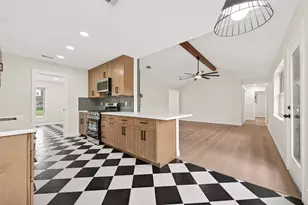 11906 Meadowdale Dr, Stafford, TX 77477 - Photo 15