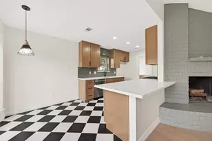 11906 Meadowdale Dr, Stafford, TX 77477 - Photo 13