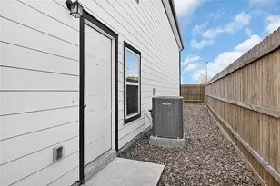7737 Orebo St A-B, Houston, TX 77088 - Photo 3