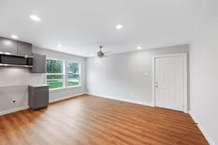 7737 Orebo St A-B, Houston, TX 77088 - Photo 5