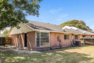 13427 Boonway Dr, Houston, TX 77045 - Photo 15