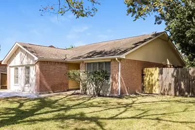 13427 Boonway Drive, Houston, TX 77045 - Photo 3