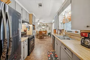 1129 Atchison St, Sealy, TX 77474 - Photo 7