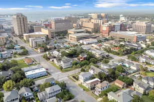 614 11th St, Galveston, TX 77550 - Photo 33