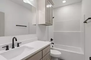 205 Lock Ln, Bryan, TX 77803 - Photo 15