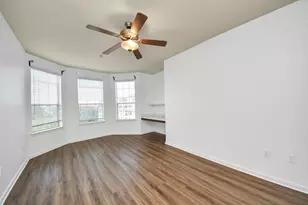 7575 Kirby Dr, Houston, TX 77030 - Photo 19