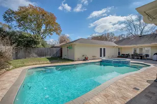 15719 Crestbrook Dr, Houston, TX 77059 - Photo 37