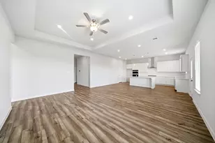 103 Lake Woodshore Ct, Clute, TX 77531 - Photo 3