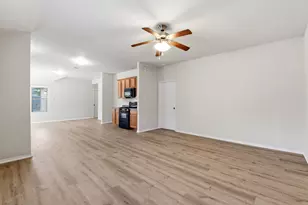 1606 Katydid Ct, Conroe, TX 77301 - Photo 9