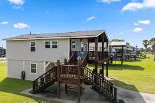 124 Seagull, Sargent, TX 77414 - Photo 3