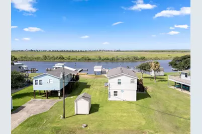 124 Seagull, Sargent, TX 77414 - Photo 7