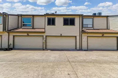 710 Country Place Drive #E, Houston, TX 77079 - Photo 5