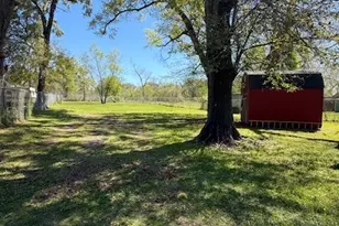 9610 Tower St, Houston, TX 77088 - Photo 9