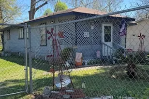 9610 Tower St, Houston, TX 77088 - Photo 1