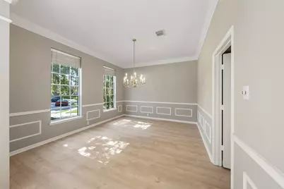 4023 N Dawn Cypress Court, Houston, TX 77059 - Photo 11