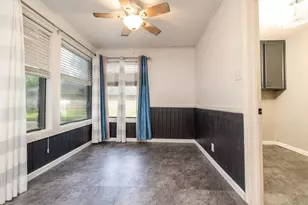 14 Seminole Ln, West Columbia, TX 77486 - Photo 11