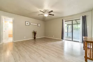 14 Seminole Ln, West Columbia, TX 77486 - Photo 15