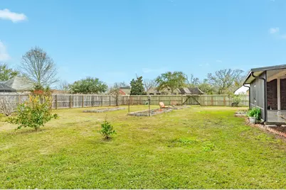 120 Mallard Drive, Clute, TX 77531 - Photo 31