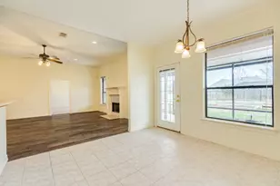 120 Mallard Dr, Clute, TX 77531 - Photo 17