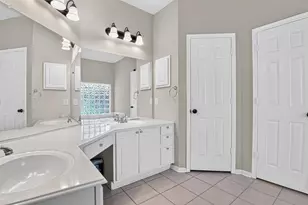 7514 Broken Oak Ln, Sugar Land, TX 77479 - Photo 17