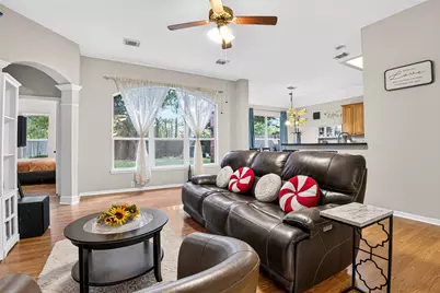 7514 Broken Oak Lane, Sugar Land, TX 77479 - Photo 5