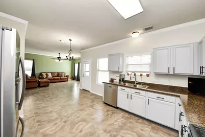 7242 Foxcrest Lane, Humble, TX 77338 - Photo 17