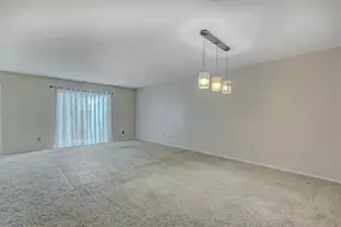 537 Longmeadow St, Beaumont, TX 77707 - Photo 17