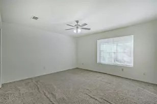 537 Longmeadow St, Beaumont, TX 77707 - Photo 27